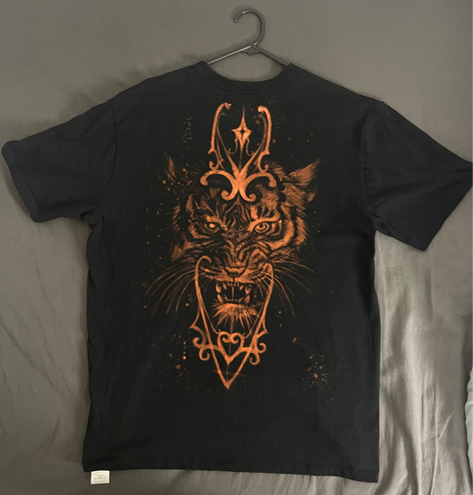 Dark Ornamental Tiger | Bleached T-Shirt | Medium